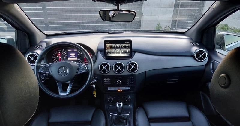 Mercedes-Benz Klasa B cena 55700 przebieg: 98000, rok produkcji 2018 z Oborniki Śląskie małe 79